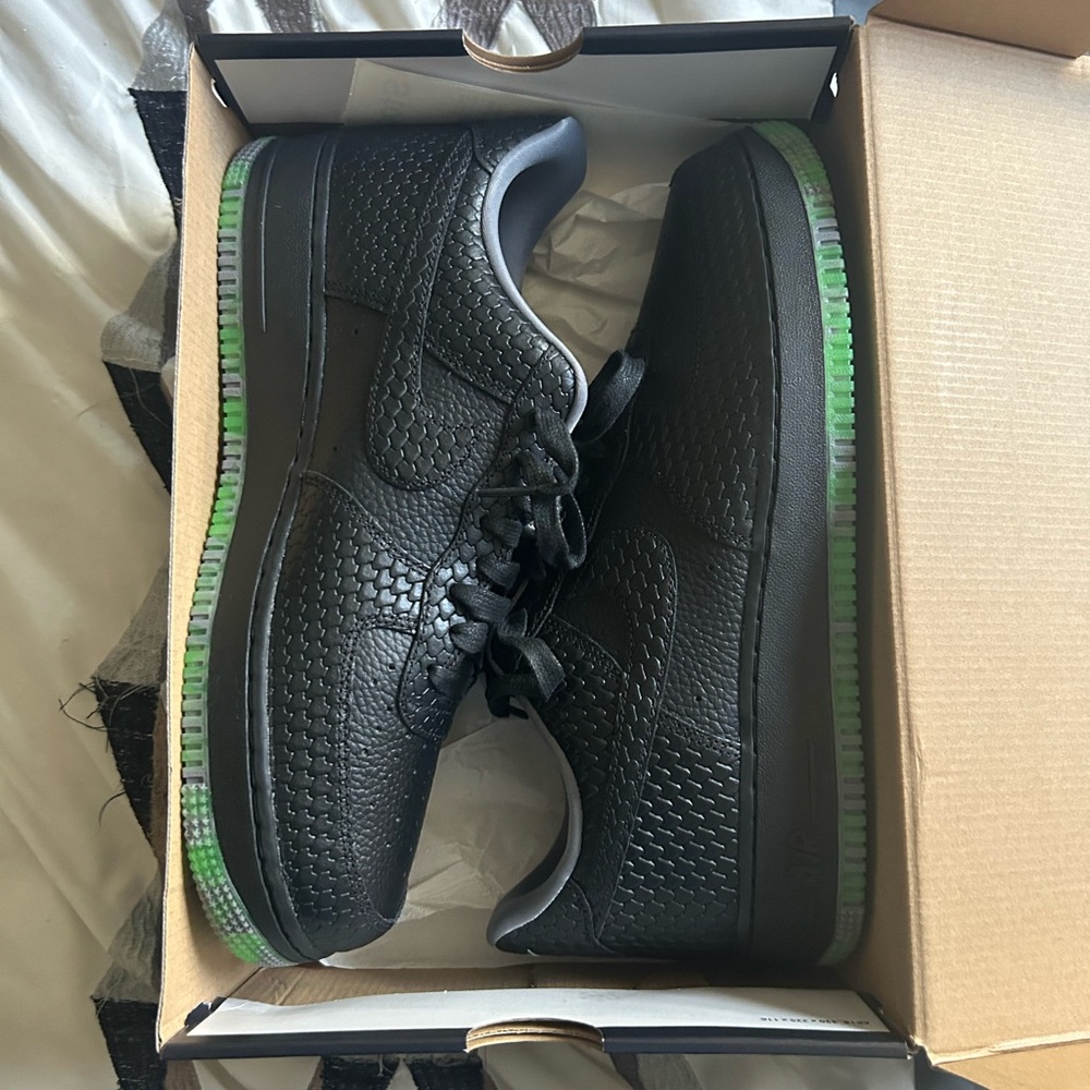 New DS Nike “Halloween” Air Force 1 low PRM size 11.5